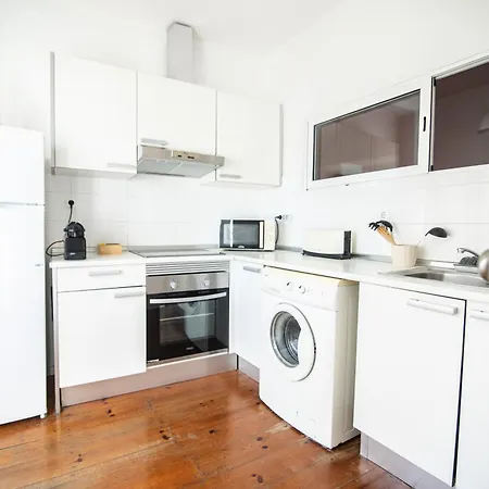דירה Lisbon Apartment, Historic Charm & Cosy Living In Old Santana Hill
